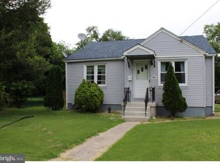 814 Roosevelt Ave, Glendora, NJ 08029