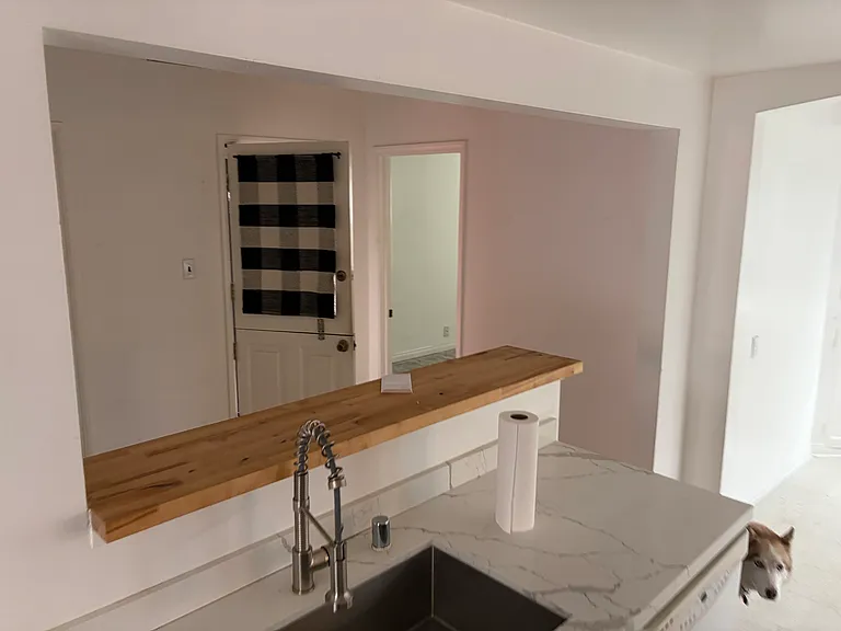 10022 Leona St — Photo 6