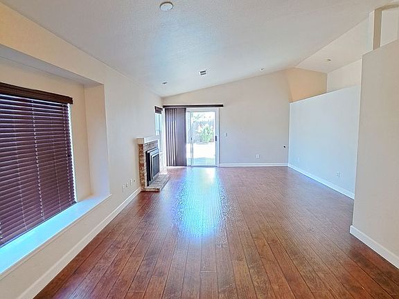 5th image of 354 Bradley Dr