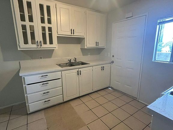 3rd image of 1498 E 6th St #2