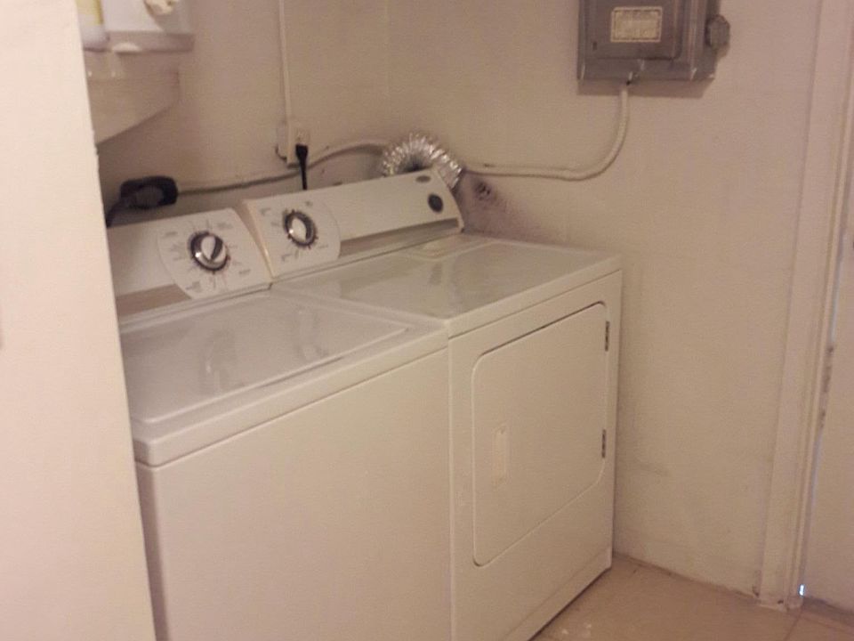 2nd image of 5310 Reef Dr