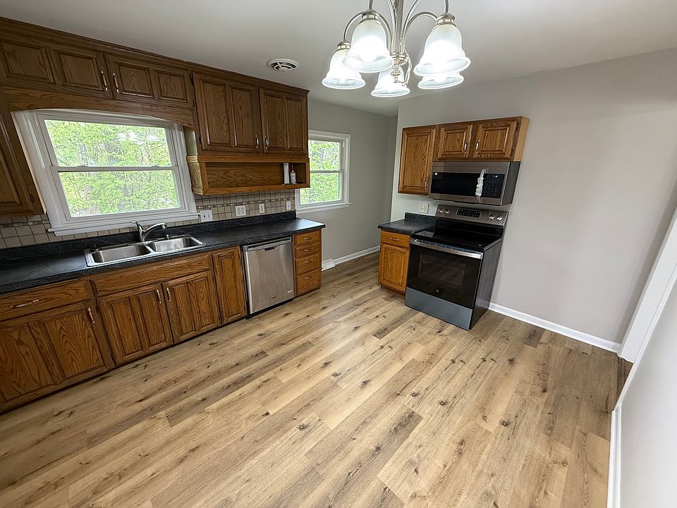 1st image of 1527 Fulton Ct