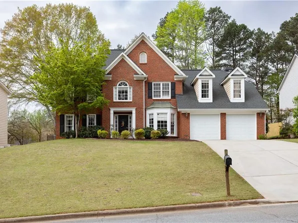 300 Channings Lake Dr, Lawrenceville, GA 30043