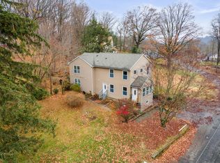 7 Hayestown Hts, Danbury, CT 06811
