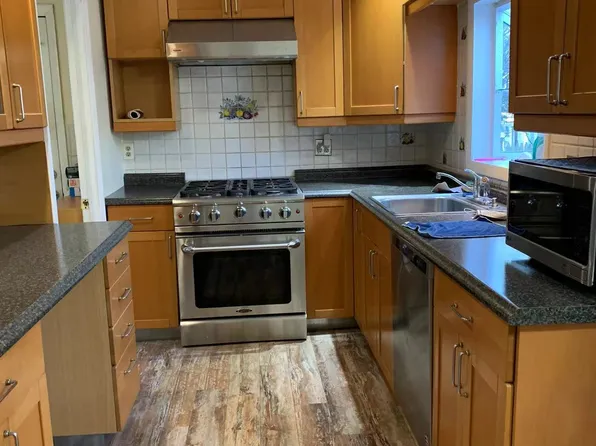 (undisclosed Address), Stony Brook, NY 11790