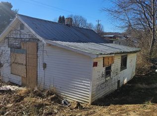 880 W Washington St, Wytheville, VA 24382