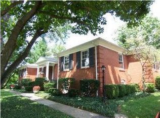 1203 Park Hills Dr, Louisville, KY 40207