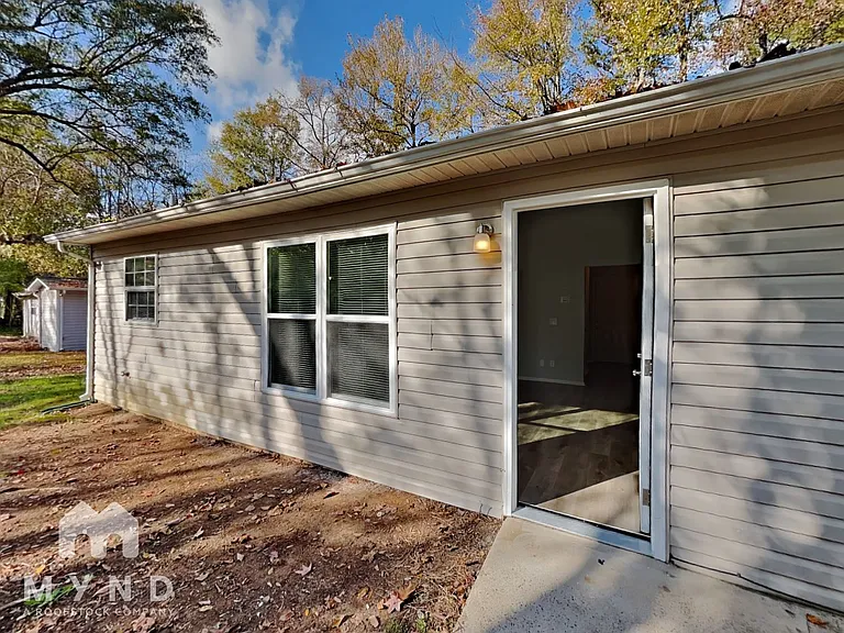 219 American Dr — Photo 17