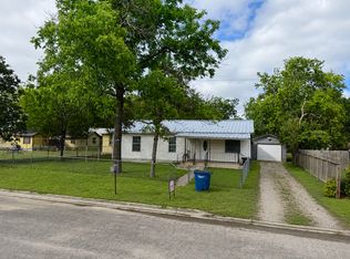 784 Samuels St, New Braunfels, TX 78130