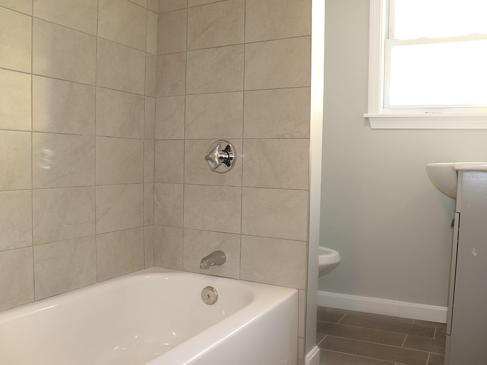 1st image of 60 Broad St #1