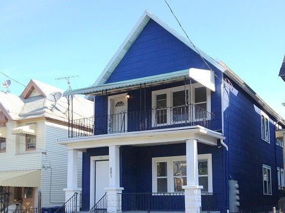 2nd image of 501 Plymouth Ave