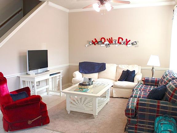 2nd image of 408 Forest Dr Unit 408
