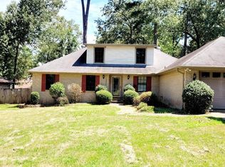 9 Apple Tree Cir, Little Rock, AR 72210