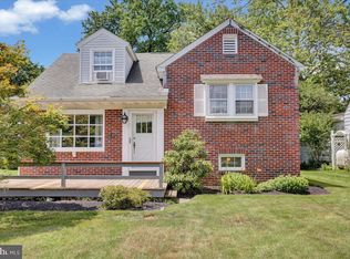 1441 Hollywood Dr, Lancaster, PA 17601