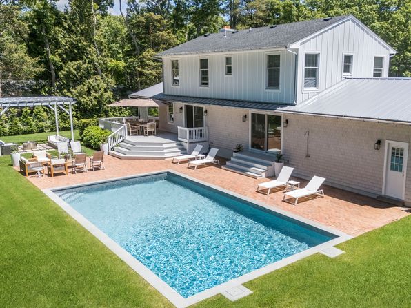 48 Beechwood Dr