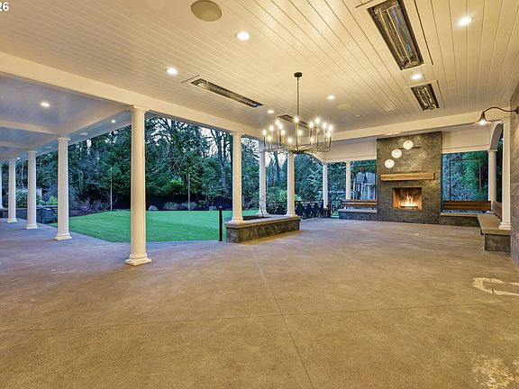 5th image of 1415 SW Military Rd