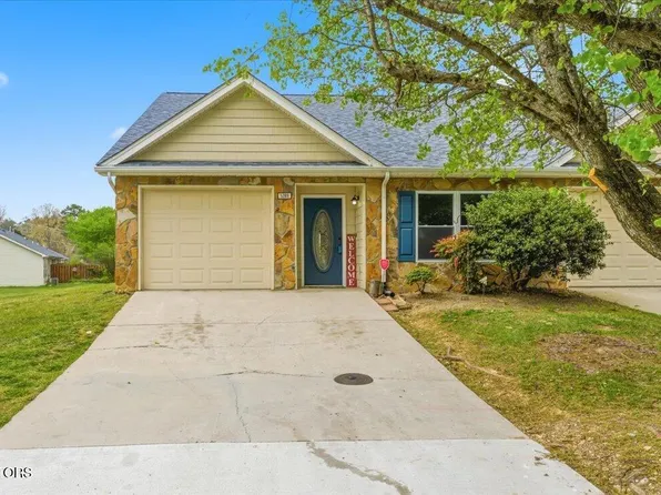 5289 Avery Woods Ln, Knoxville, TN 37921