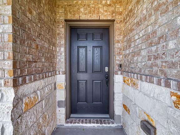 3rd image of 23335 Yellow Larkspur Ln