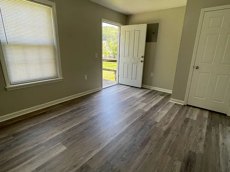Bilbrey Street Apartments! — Photo 14