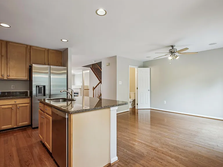 6733 Sullivan Way — Photo 16