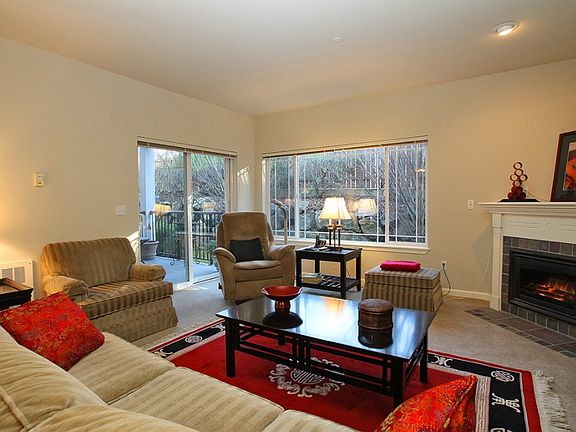 3rd image of 15000 Juanita Dr NE Unit 203
