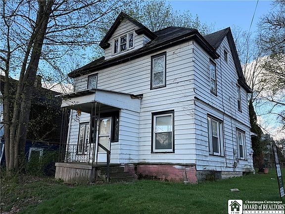2nd image of 37 Sturges St
