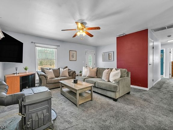 3rd image of 3 Midland Rd