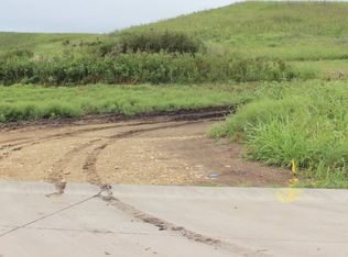 3924 Travers Cir, Manhattan, KS 66503