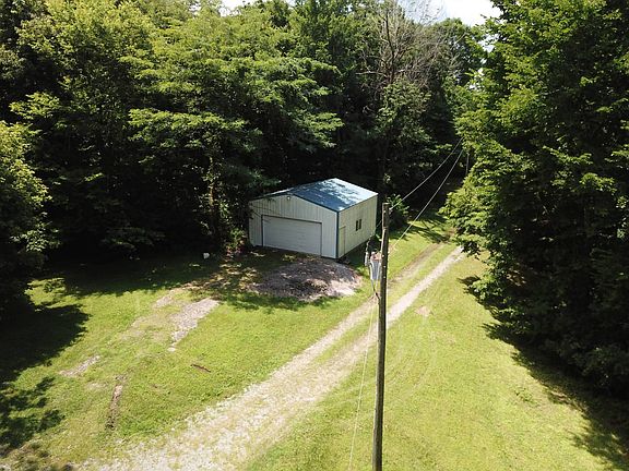 2nd image of 315 Tower Rock Rd