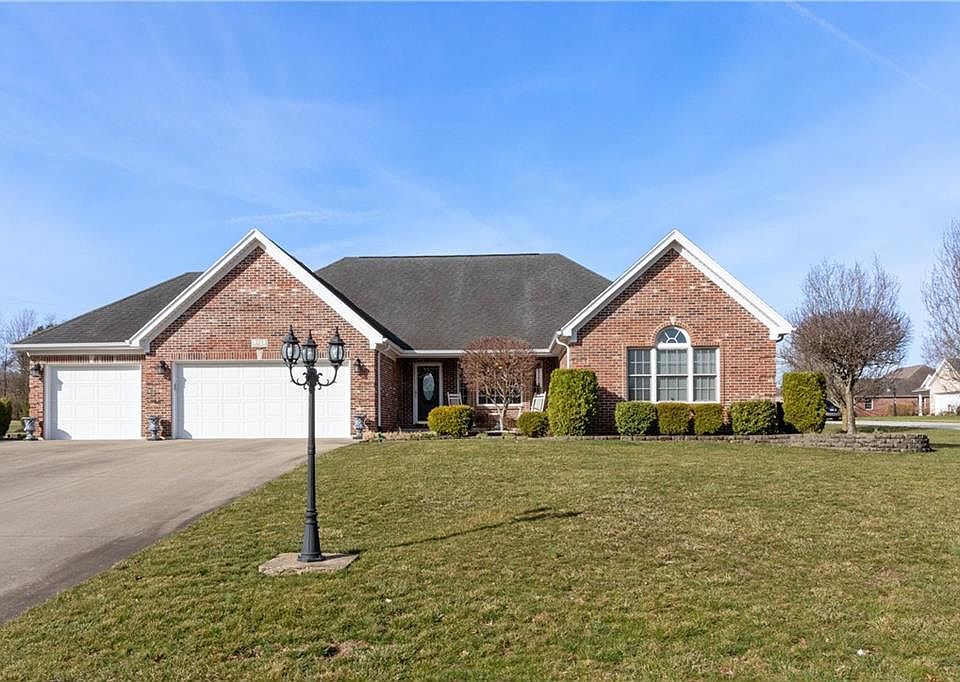 1st image of 253 Big Horn Ln