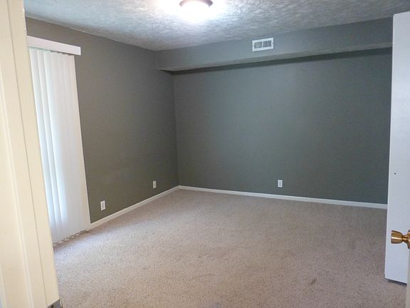 5th image of 1060 E Quail Dr