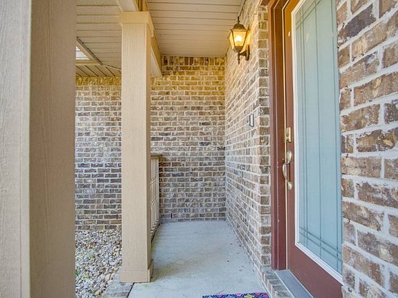 5th image of 8683 Reagan Dr