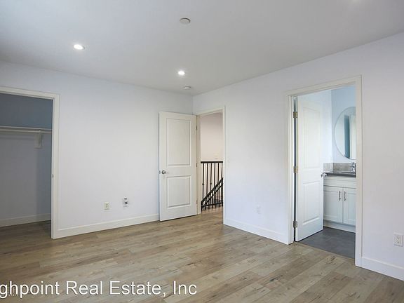 5th image of 3525 Siskiyou St Unit 3527-1/2
