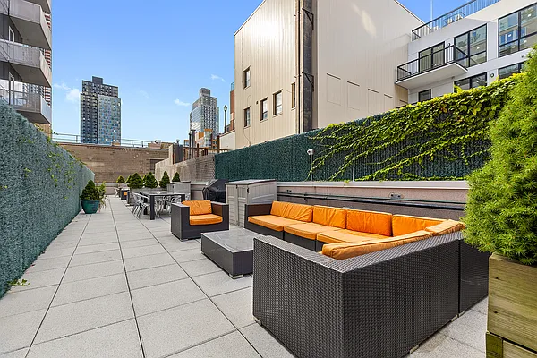 Sold by Corcoran | media 7