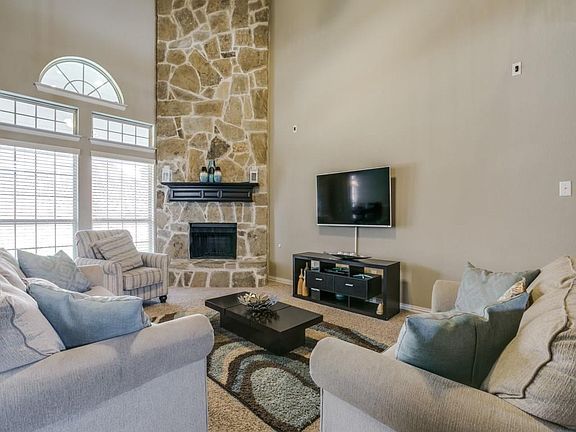 3rd image of 9800 Makiposa Ln