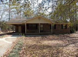 926 Perkins Rd, Millen, GA 30442