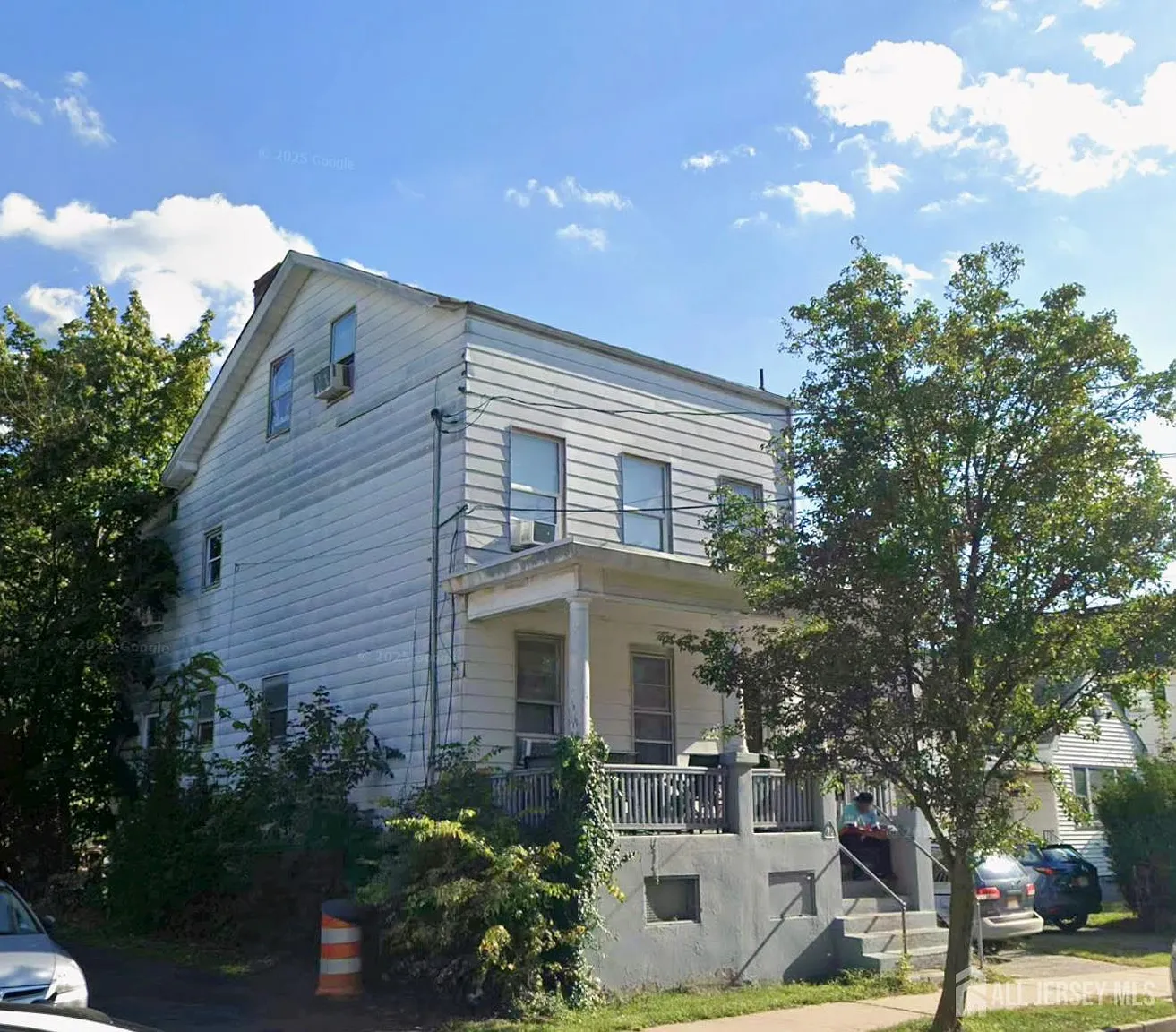 84 Ray St photo 1