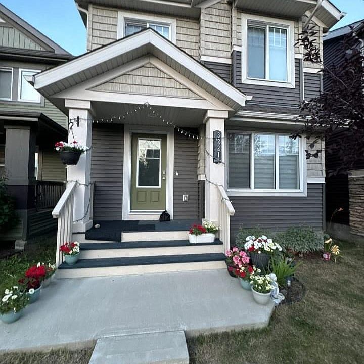1st image of 3221 Cherry Cres SW
