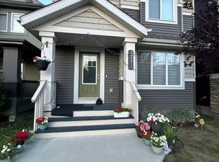 3221 Cherry Cres SW, Edmonton, AB T6X 1Y5