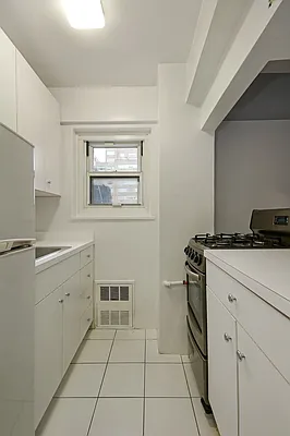 Rented by Compass | media 24