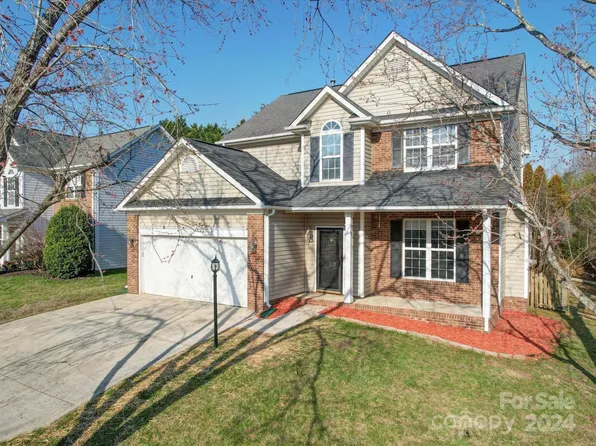 227 Chattaroy Dr, Charlotte, NC 28214