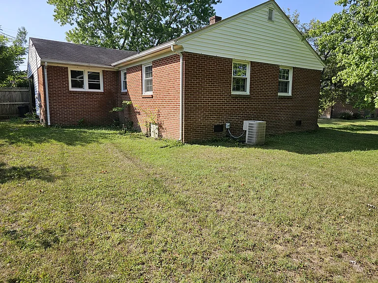 312 Grove Ave — Photo 12