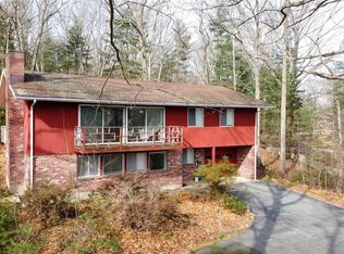 60 Arrowhead Ln, Fairfield, CT 06824