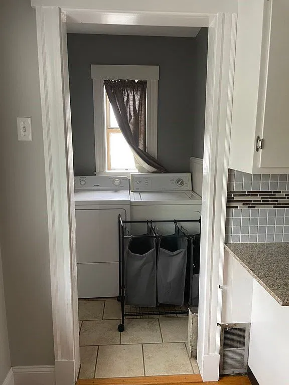 Big renovated 3BR 1BA apartment in Waverley Square — Photo 4