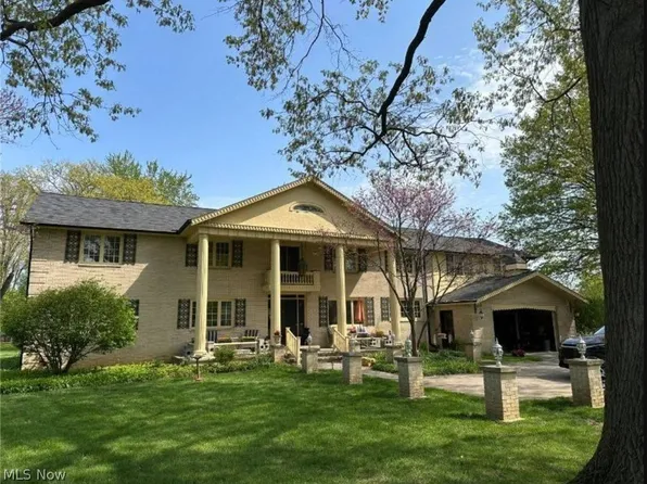 21580 Hilliard Blvd, Rocky River, OH 44116