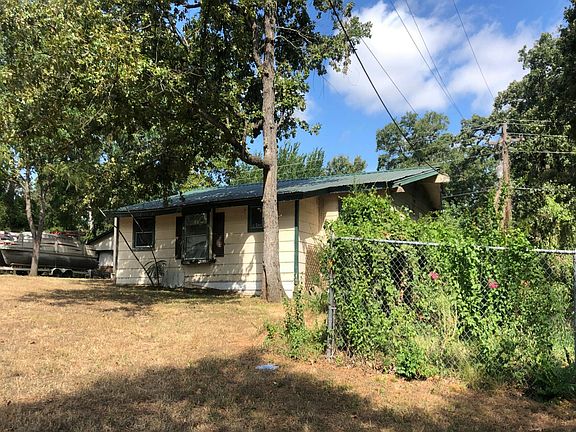 2nd image of 629 Cedarcrest Dr