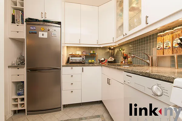 Sold by Link NY Realty | media 14