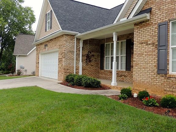 4th image of 10822 Parkgate Ln