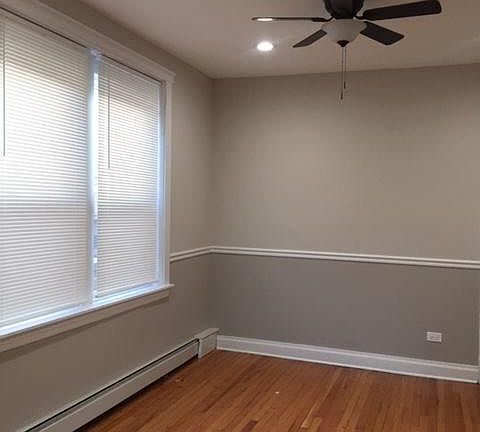 3rd image of 4128 N Albany Ave #2