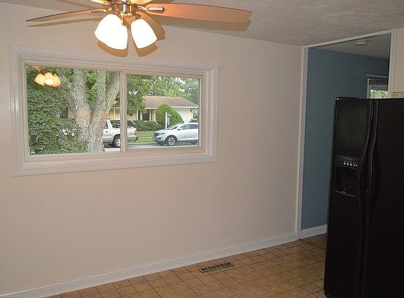 4th image of 618 Lincolnwood Dr